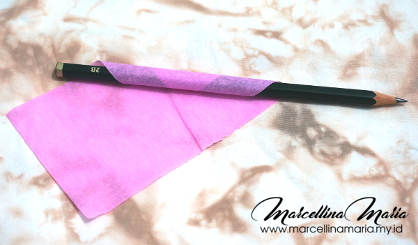 DIY rose egg, step by step how to make rose egg. Easy to make and will become a beautiful centerpiece.